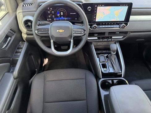 New 2025 Chevrolet Colorado LT RWD image 13