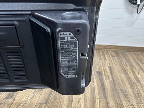 Certified 2023 Jeep Wrangler Sahara w/ Dual Top Group image 36