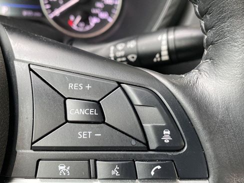 Used 2022 Nissan Sentra SV FWD image 34