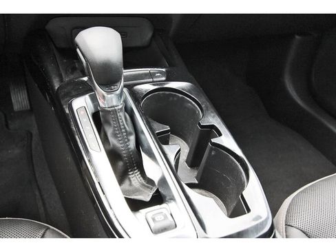 Used 2024 Chevrolet Trax ACTIV w/ Sunroof Package FWD image 31