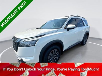 Certified 2024 Nissan Pathfinder SV w/ Lighting Package (N92)