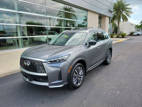 New 2027 INFINITI QX60 Luxe w/ Family Package FWD image 8