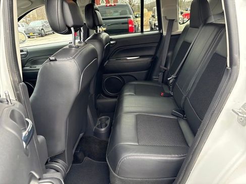 Used 2016 Jeep Compass Latitude w/ Mopar Chrome Accents Group image 21