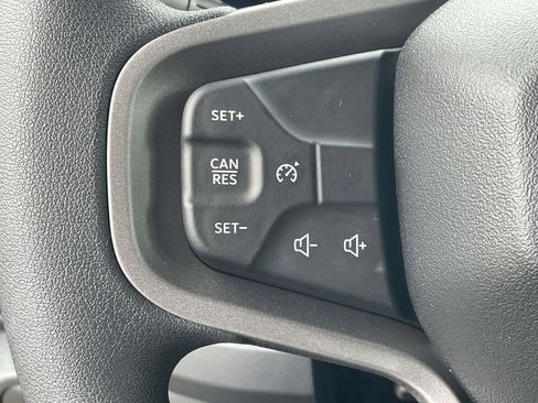 New 2025 Ford Bronco 4-Door image 5