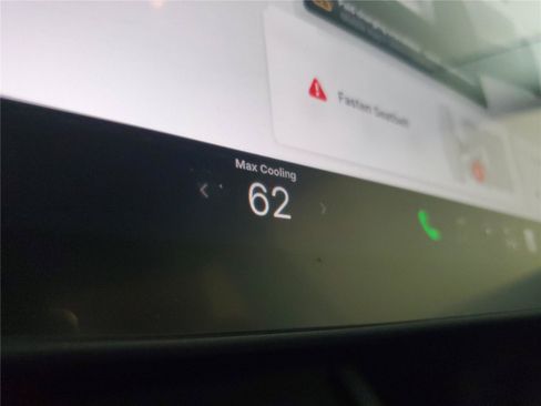 Used 2022 Tesla Model Y Performance AWD/4WD image 28