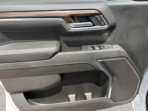 Used 2024 Chevrolet Silverado 1500 RST w/ LPO, Dark Essentials Package image 8