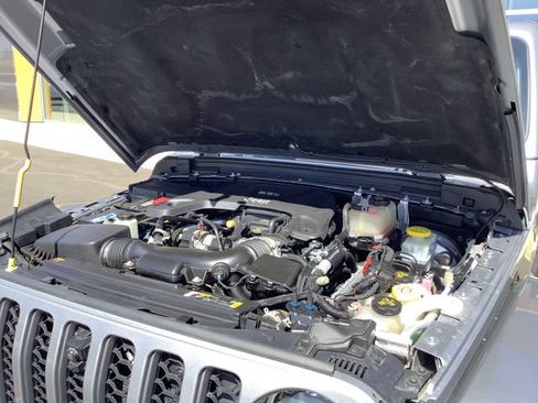 Used 2021 Jeep Wrangler Unlimited Rubicon AWD/4WD image 48