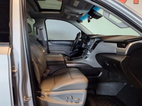 Used 2017 Chevrolet Suburban LT AWD/4WD image 14