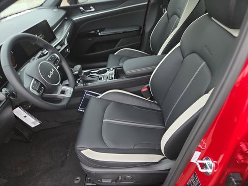 New 2026 Kia K5 GT-Line image 4