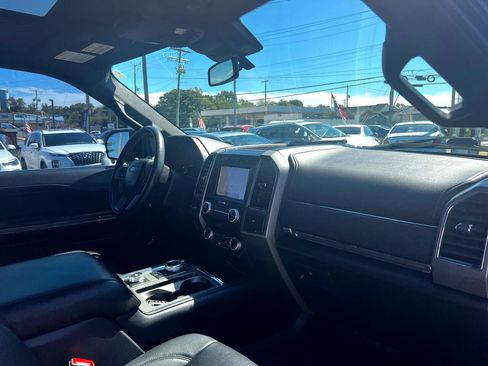 Used 2021 Ford Expedition XLT image 25