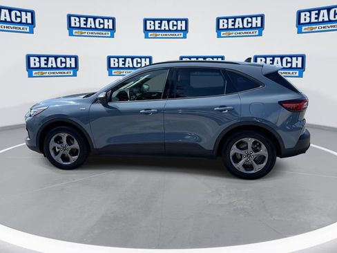 Used 2025 Ford Escape ST-Line FWD image 5