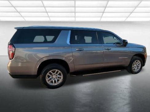Certified 2022 Chevrolet Suburban LT image 30
