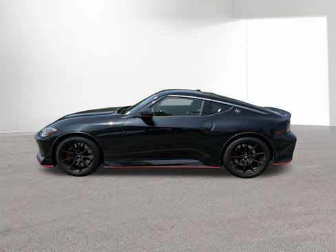 New 2024 Nissan Z NISMO w/ Floor Mat Package RWD image 26