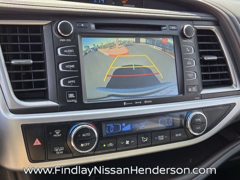Used 2017 Toyota Highlander Limited w/ Carpet Mat Package AWD/4WD image 30
