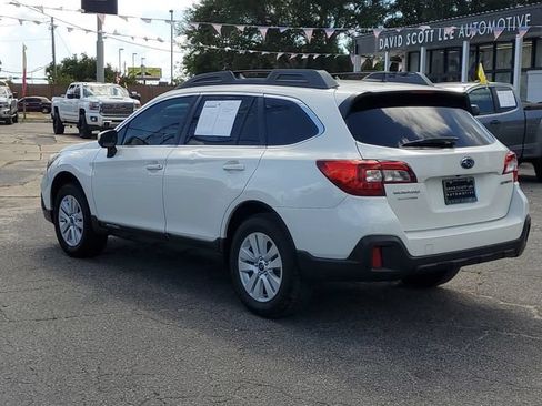 Used 2018 Subaru Outback 2.5i Premium AWD/4WD image 3