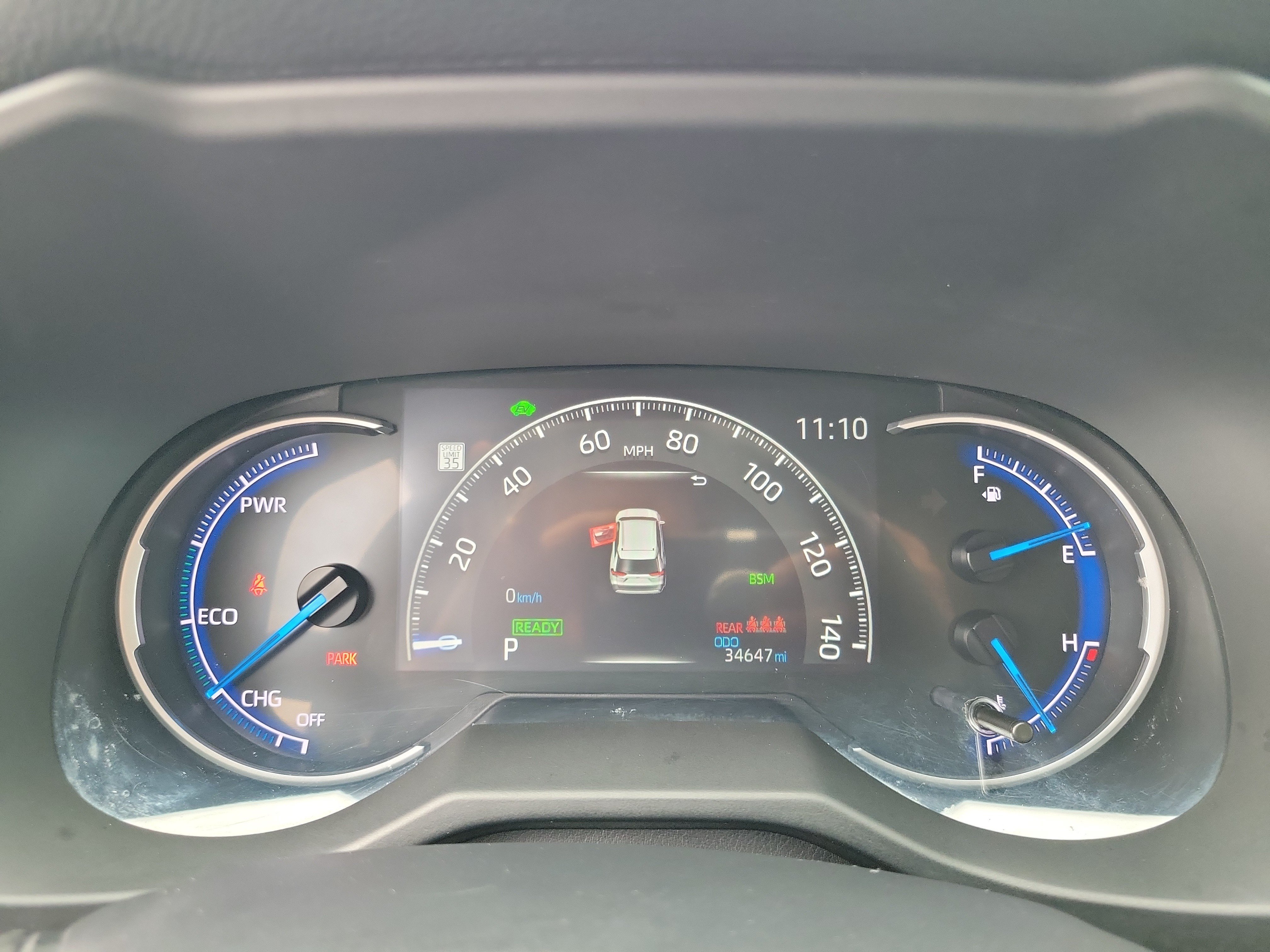 Used 2025 Toyota RAV4 XLE AWD/4WD image 24