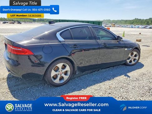 Used 2017 Jaguar XE RWD image 4
