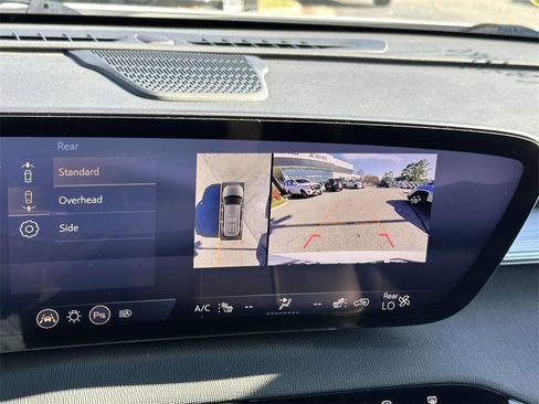 Used 2025 Buick Enclave Preferred image 4