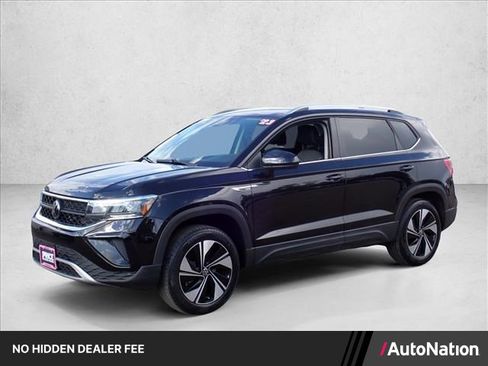 Used 2023 Volkswagen Taos SE AWD/4WD image 1