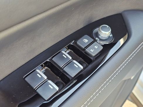 New 2025 MAZDA CX-5 AWD 2.5 S w/ Premium Plus Pkg image 33