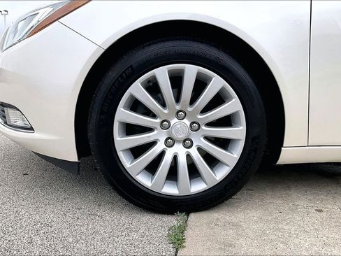 Used 2013 Buick Regal Premium FWD image 10