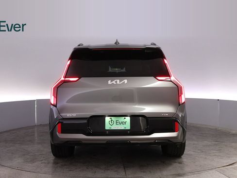 Used 2024 Kia EV9 GT-Line AWD/4WD image 15