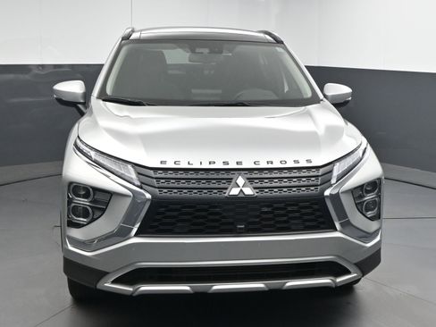 Used 2023 Mitsubishi Eclipse Cross SE image 2