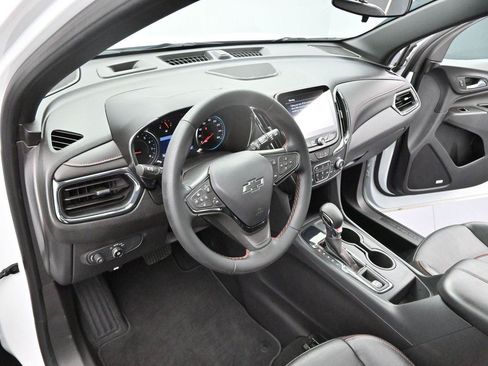 Used 2024 Chevrolet Equinox RS w/ RS Leather Package FWD image 13