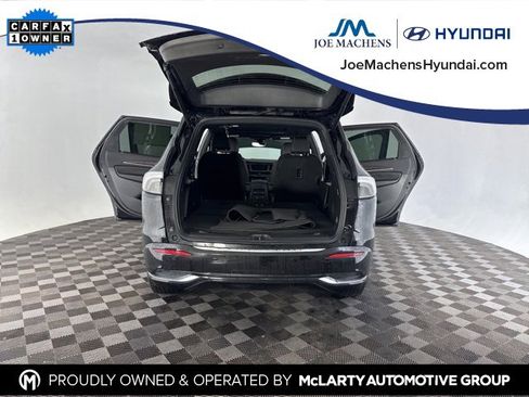 Used 2022 Buick Enclave Avenir w/ Avenir Technology Package image 17