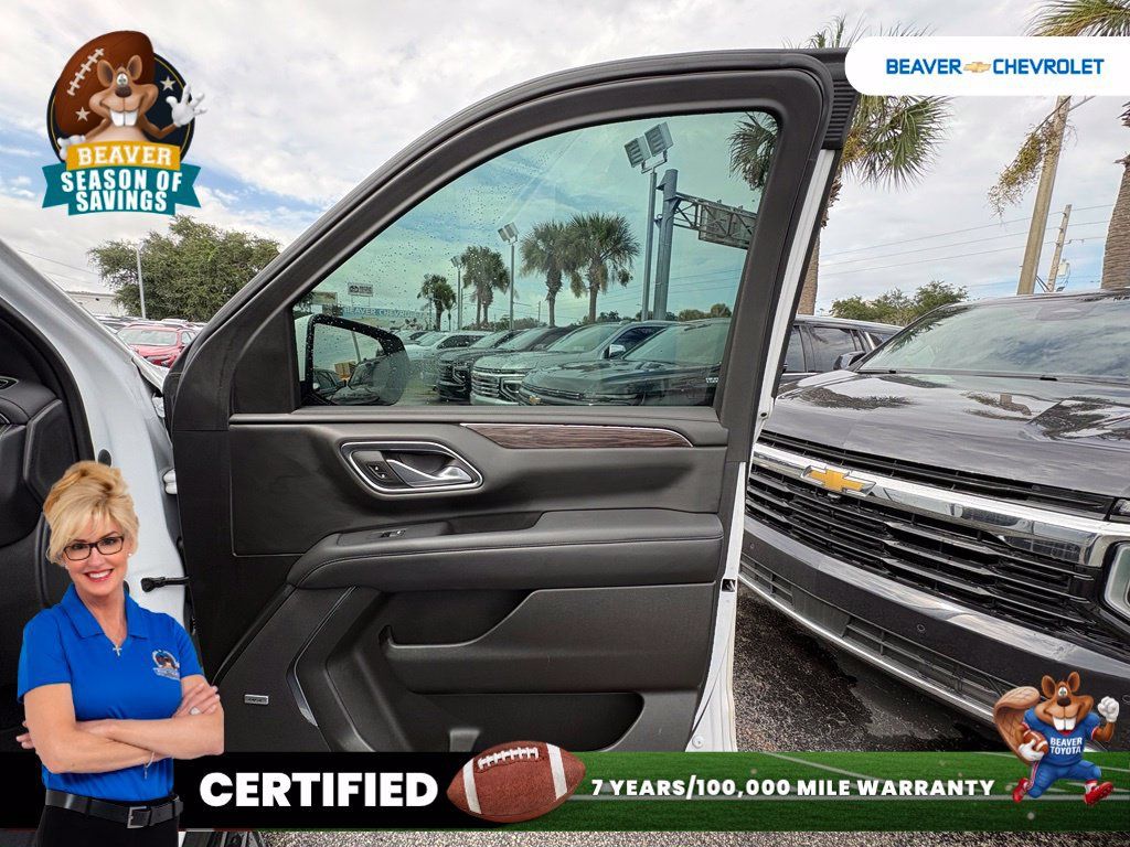 Used 2021 Chevrolet Suburban LT AWD/4WD image 32