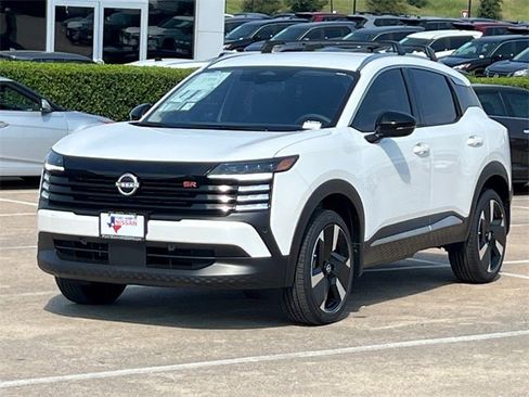 New 2026 Nissan Kicks SR image 3