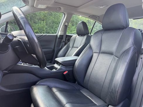 Used 2023 Subaru Legacy Limited AWD/4WD image 8