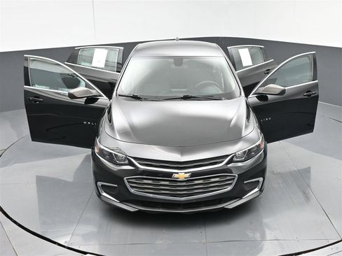 Used 2018 Chevrolet Malibu LS FWD image 39