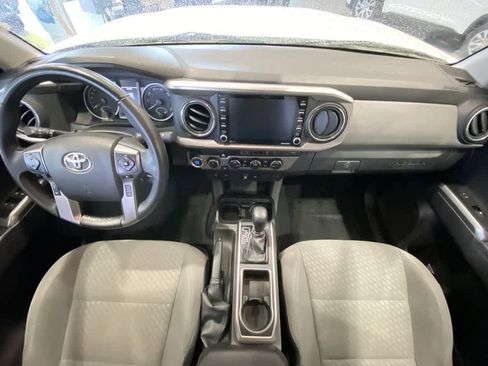 Used 2023 Toyota Tacoma SR5 w/ Technology Package AWD/4WD image 23