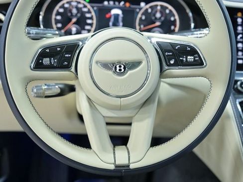Used 2024 Bentley Flying Spur V8 AWD/4WD image 46