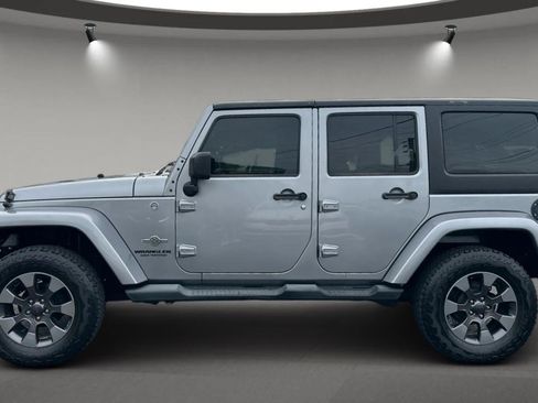 Used 2013 Jeep Wrangler Unlimited Sport AWD/4WD image 6