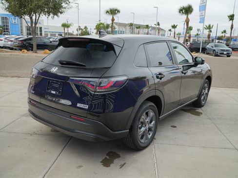 New 2026 Honda HR-V LX image 5