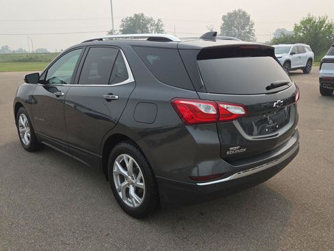 Used 2018 Chevrolet Equinox Premier FWD image 3