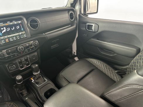 Used 2023 Jeep Wrangler Unlimited Sahara AWD/4WD image 22