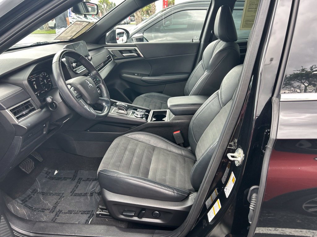 Used 2023 Mitsubishi Outlander SE Black Edition AWD/4WD image 15