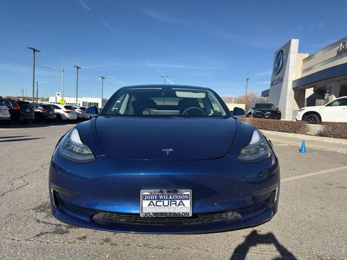Used 2019 Tesla Model 3 Long Range image 2
