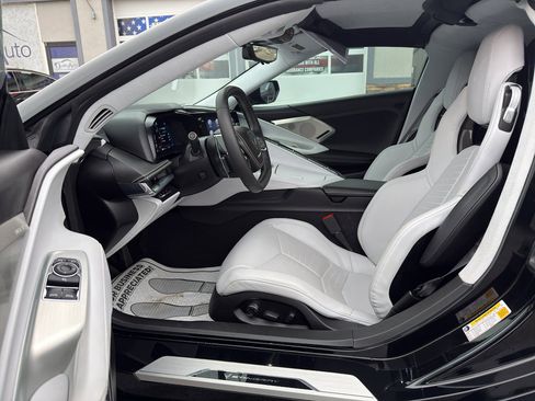 Used 2020 Chevrolet Corvette Stingray Premium Cpe w/ 3LT Preferred Equipment Group image 14