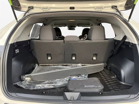 Used 2023 Subaru Crosstrek 2.0i Premium image 18