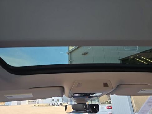 New 2026 Volkswagen Atlas SEL Premium R-Line image 15