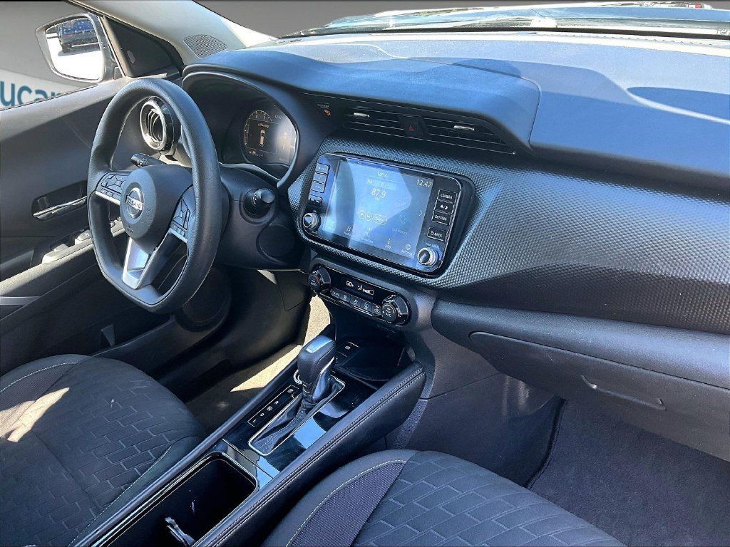 Used 2021 Nissan Kicks SV FWD image 14
