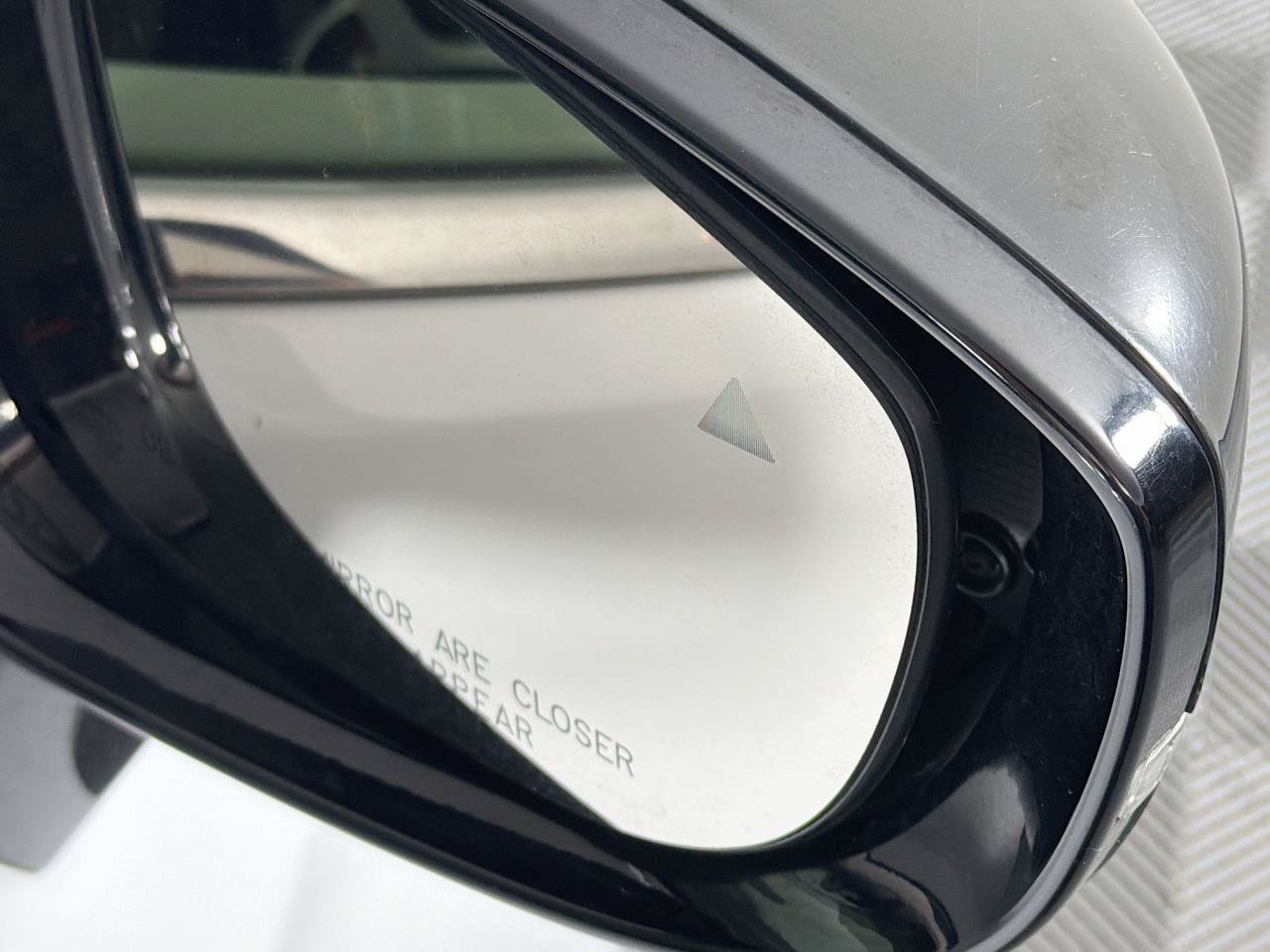 Used 2024 Chrysler Pacifica Limited FWD image 30