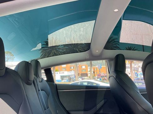 Used 2026 Tesla Model 3 AWD/4WD image 61