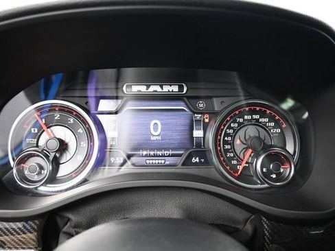 Used 2022 RAM 1500 Big Horn AWD/4WD image 35