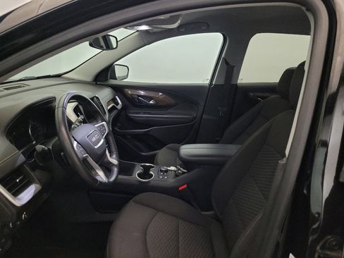 Used 2020 GMC Terrain SLE w/ Driver Convenience Package FWD image 17