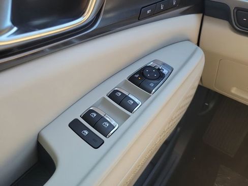 New 2026 Kia Carnival SX Prestige FWD image 28